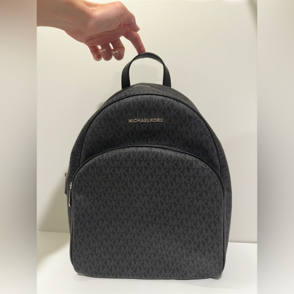 Michael Kors black medium Abbey backpack - Picture 1 of 8